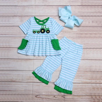 Ljetna odjeća za djevojčice, zeleni vrh s kratkim rukavima i džepovima, plave prugaste hlače, zelena odjeća s vezom u obliku Traktora za djevojčice
